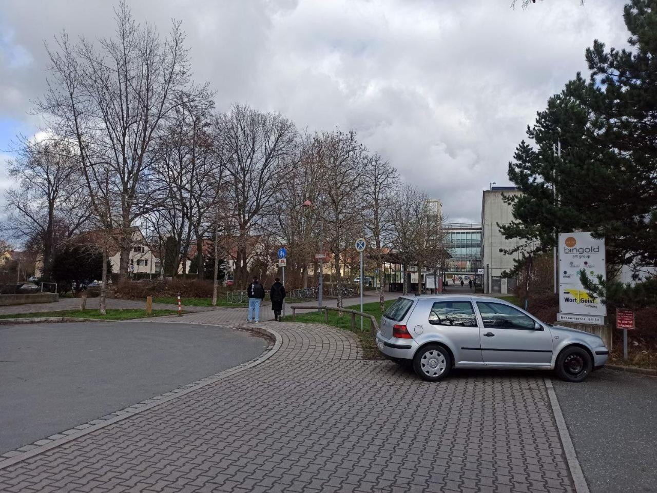 Xzllenz Traum Studio-Apartment, Frei-Parken, U-Bahn, Kueche Nürnberg Exterior foto